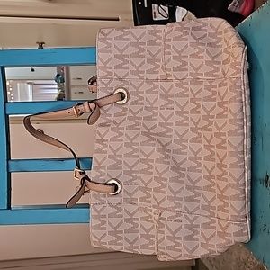 White Michael Kors bag